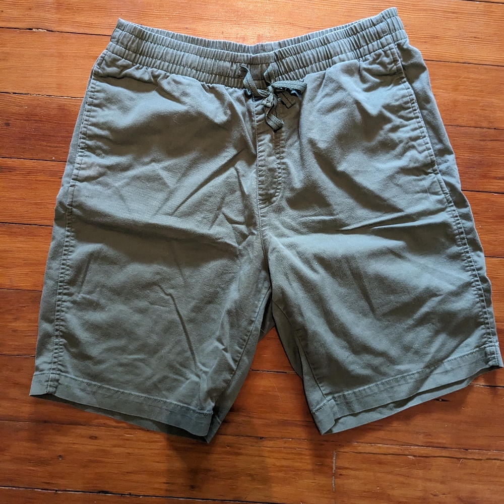 Uniqlo shorts (Medium)